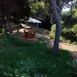 Animosque לינה וארוחת בוקר