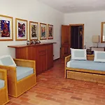 Animosque לינה וארוחת בוקר