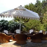 לינה וארוחת בוקר Animosque 3*