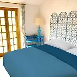 לינה וארוחת בוקר Animosque